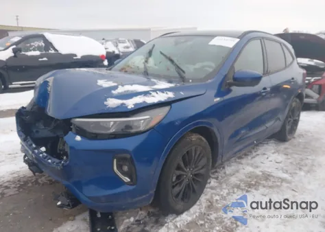 2023 Ford Escape St-Line Elite z USA, uszkodzony, nr VIN 1FMCU9PA1PUA03010